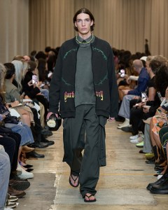 Burberry RTW Spring 2023