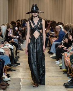 Burberry RTW Spring 2023