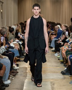 Burberry RTW Spring 2023