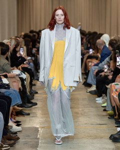 Burberry RTW Spring 2023