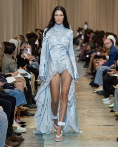 Burberry RTW Spring 2023