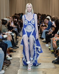 Burberry RTW Spring 2023
