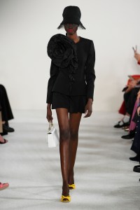 Carolina Herrera RTW Spring 2023