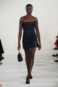 Carolina Herrera RTW Spring 2023
