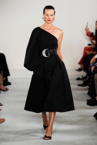 Carolina Herrera RTW Spring 2023