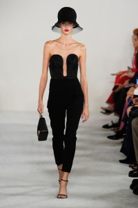 Carolina Herrera RTW Spring 2023