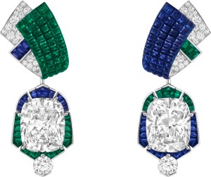 Van Cleef & Arpels’ “Écho Mystérieux” featuring emeralds, sapphires and diamonds.