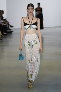 Giambattista Valli RTW Spring 2023