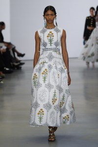 Giambattista Valli RTW Spring 2023