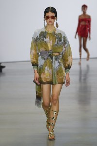 Giambattista Valli RTW Spring 2023