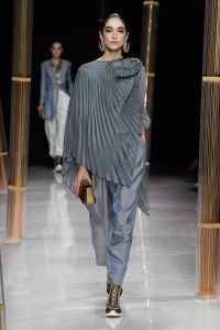 Giorgio Armani RTW Spring 2023