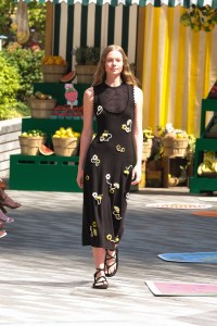 Lela Rose RTW Spring 2023