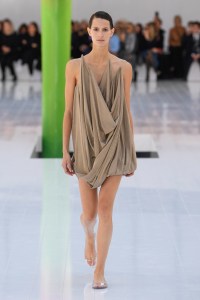 Loewe RTW Spring 2023
