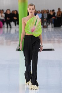 Loewe RTW Spring 2023
