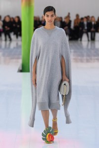 Loewe RTW Spring 2023