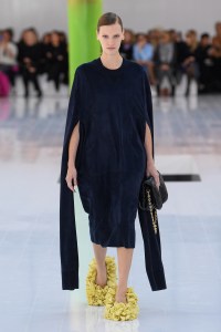 Loewe RTW Spring 2023