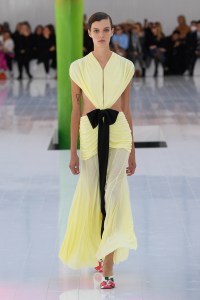 Loewe RTW Spring 2023