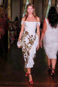 Markarian RTW Spring 2023