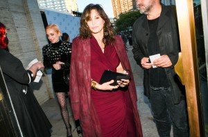Gina Gershon