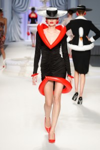 Moschino RTW Spring 2023