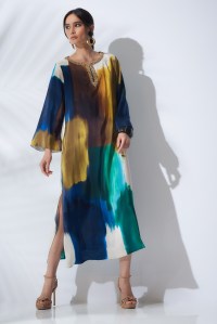 Natori and Josie Natori RTW Spring 2023