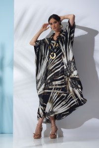 Natori and Josie Natori RTW Spring 2023