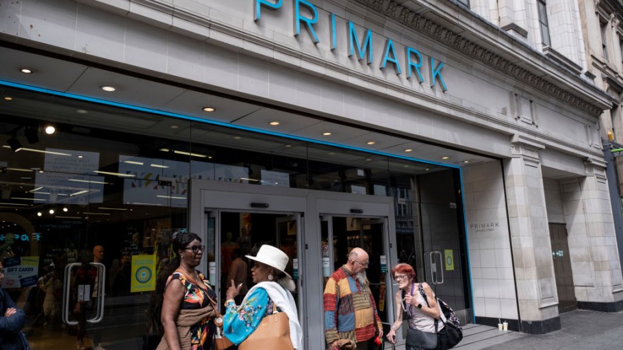 Associated British Foods warns on Primark profit margins for next year, Frasers expected to submit revised bid for Gieves & Hawkes, and U.K. Prime Minister Liz Truss freezes energy costs.