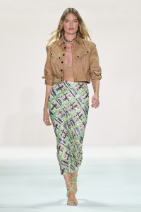 Veronica Beard RTW Spring 2023
