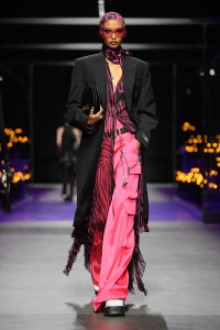 Versace RTW Spring 2023