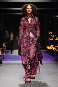 Versace RTW Spring 2023