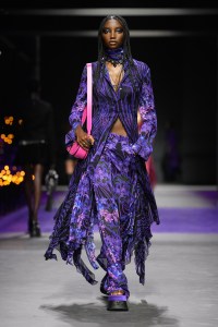Versace RTW Spring 2023