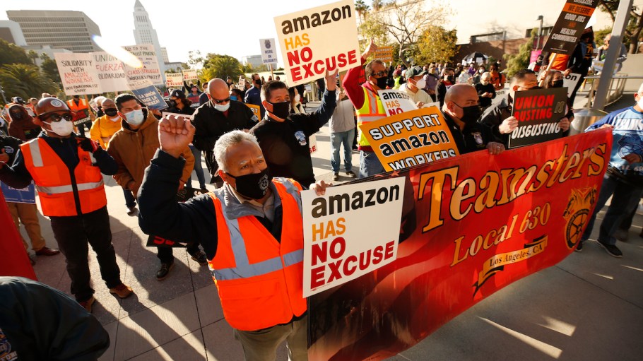 Teamsters in support of Amazon union