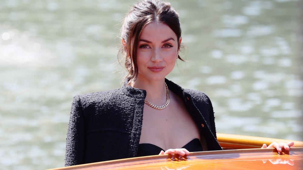 VENICE, ITALY - SEPTEMBER 08:  Ana de Armas  is seen during the 79th Venice International Film Festival on September 08, 2022 in Venice, Italy. (Photo by Ernesto Ruscio/Getty Images)