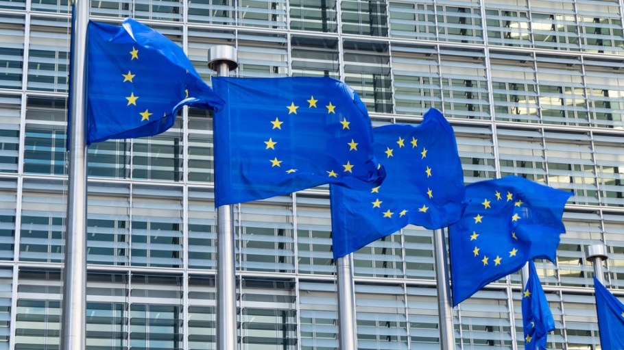 EU Proposes Forced Labor Ban as Nike Rejects China Exit Plea