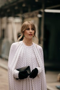 Street style at New York Fashion Week Spring 2023