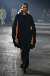 Issey Miyake RTW Spring 2023