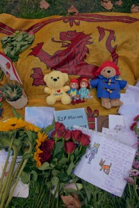 London's tributes to the Queen