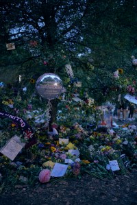 London's tributes to the Queen