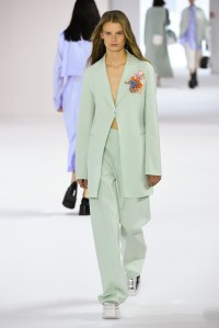 Shang Xia RTW Spring 2023