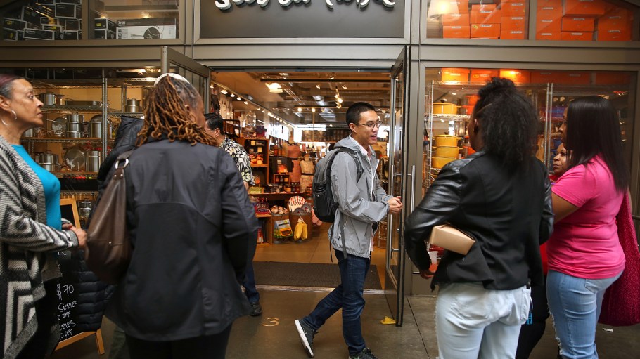 High-end spending and more discounting ahead for home goods sector