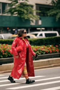 Street style at New York Fashion Week Spring 2023