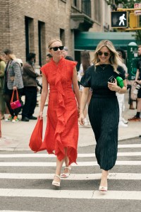 Street style at New York Fashion Week Spring 2023