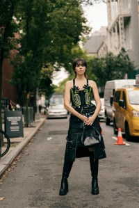 Street style at New York Fashion Week Spring 2023
