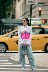 Street style at New York Fashion Week Spring 2023