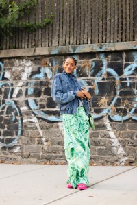 Street style at New York Fashion Week Spring 2023