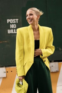 Street style at New York Fashion Week Spring 2023