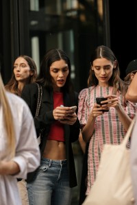 Street style at New York Fashion Week Spring 2023