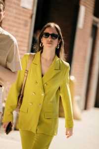 Street style at New York Fashion Week Spring 2023