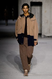 Tod's RTW Spring 2023