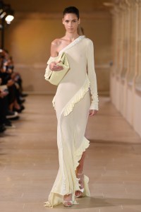 Victoria Beckham RTW Spring 2023